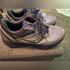 Saucony Men's Gray and Yellow Athletic Shoes